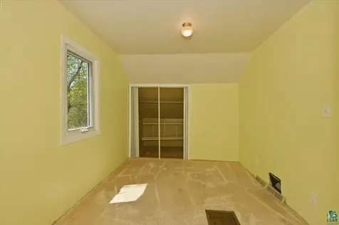 1940 Springvale Road Duluth MN 55811