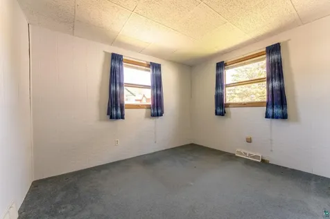 2 E Conan Street Ely MN 55731