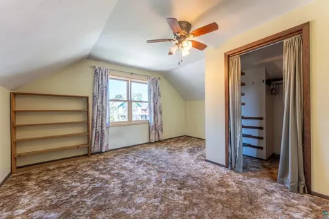 2 E Conan Street Ely MN 55731
