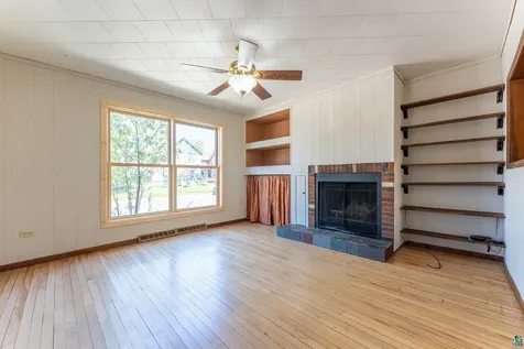 2 E Conan Street Ely MN 55731