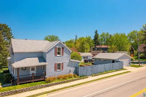 2 E Conan Street Ely MN 55731