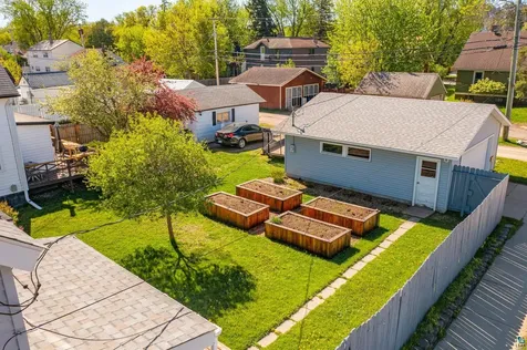 2 E Conan Street Ely MN 55731