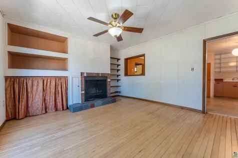 2 E Conan Street Ely MN 55731