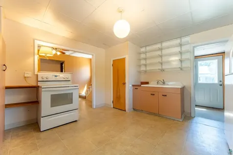 2 E Conan Street Ely MN 55731