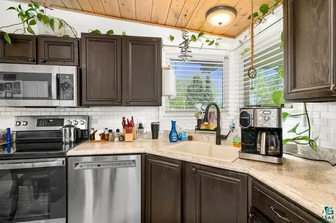 1724 Fern Avenue Duluth MN 55811