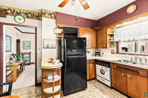 3909 W 4th Street Duluth MN 55807