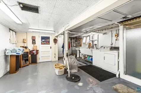 3909 W 4th Street Duluth MN 55807