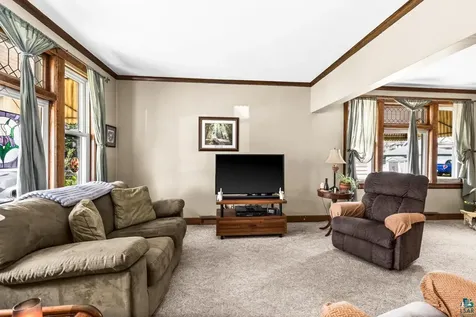 3909 W 4th Street Duluth MN 55807