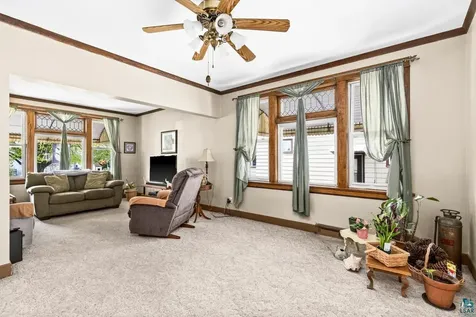 3909 W 4th Street Duluth MN 55807