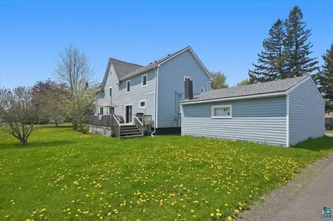 2811 E 3rd Street Superior WI 54880
