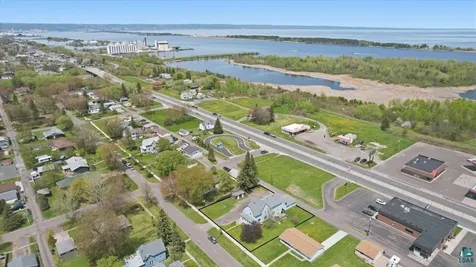 2811 E 3rd Street Superior WI 54880