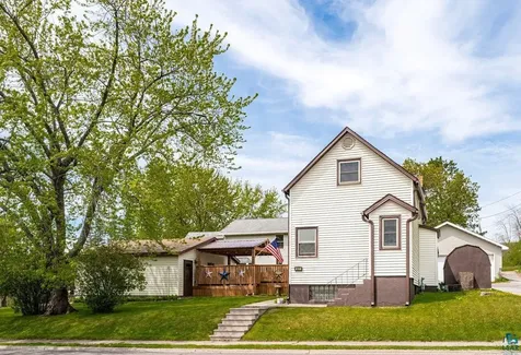 427 N 63rd Avenue W Duluth MN 55807