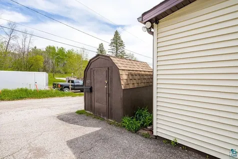 427 N 63rd Avenue W Duluth MN 55807