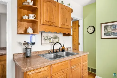 427 N 63rd Avenue W Duluth MN 55807