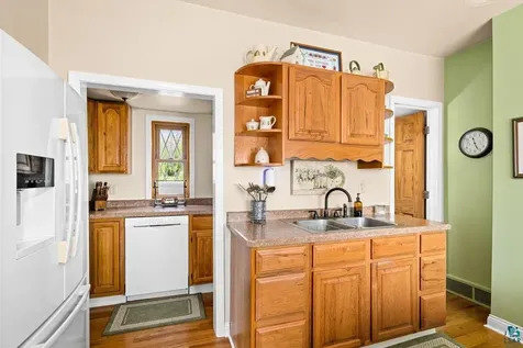 427 N 63rd Avenue W Duluth MN 55807