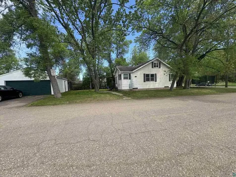 2835 8th Avenue E Hibbing MN 55746