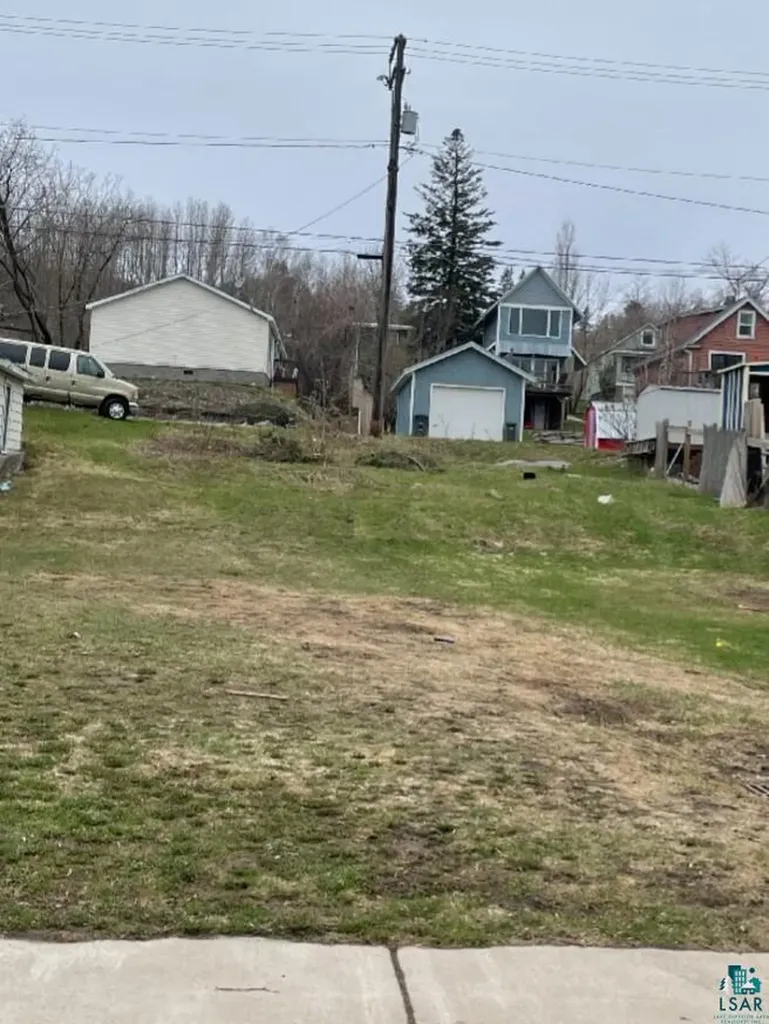 415 E 9th Street Duluth MN 55805