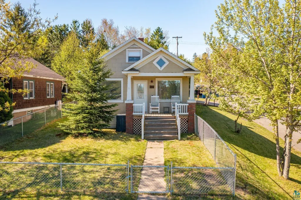 304 E James Street Ely MN 55731