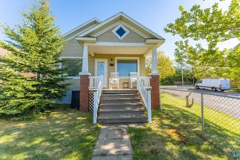 304 E James Street Ely MN 55731