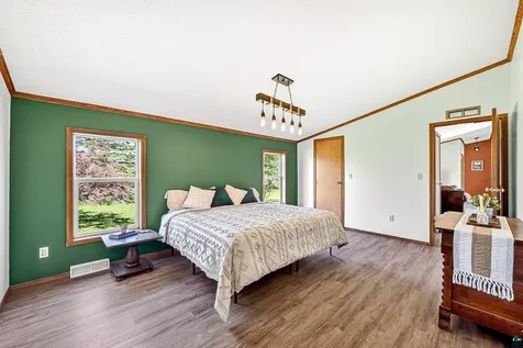 5404 S Midbon Road Superior WI 54880