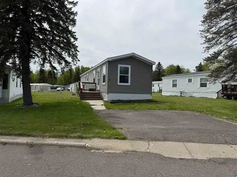 8 Holt Drive Duluth MN 55808