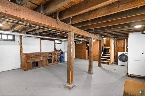 1904 Piedmont Avenue Duluth MN 55811