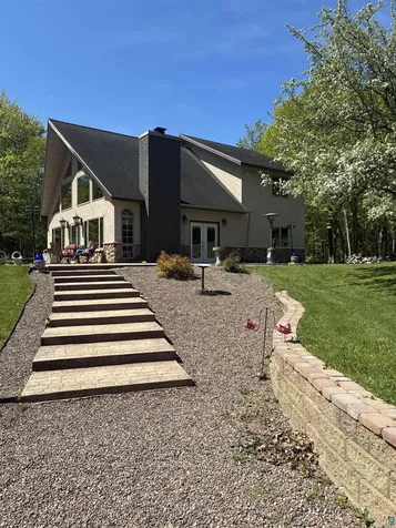 232 Tew Road Wrenshall MN 55797-9124