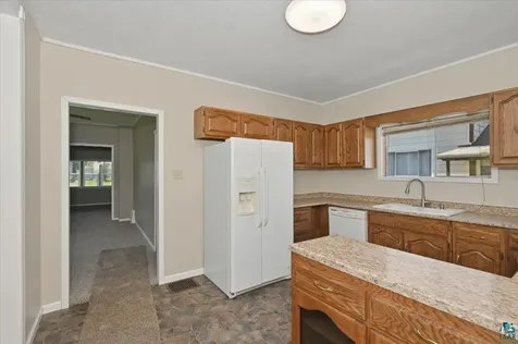 5319 E 3rd Street Superior WI 54880