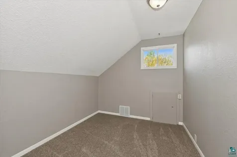 5319 E 3rd Street Superior WI 54880