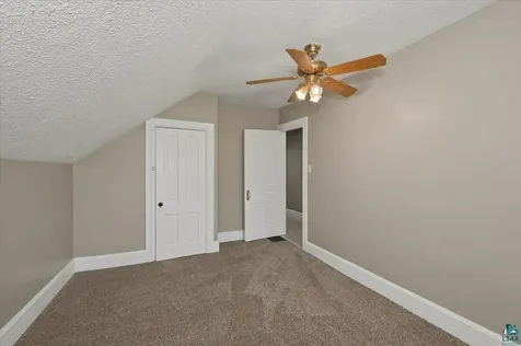 5319 E 3rd Street Superior WI 54880