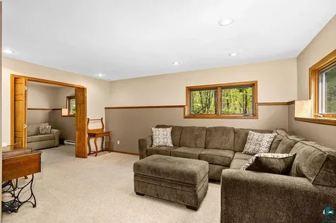 5558 E Grandview Road Proctor MN 55810