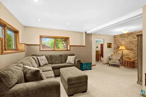 5558 E Grandview Road Proctor MN 55810