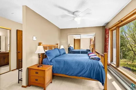 5558 E Grandview Road Proctor MN 55810