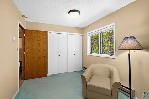 5558 E Grandview Road Proctor MN 55810