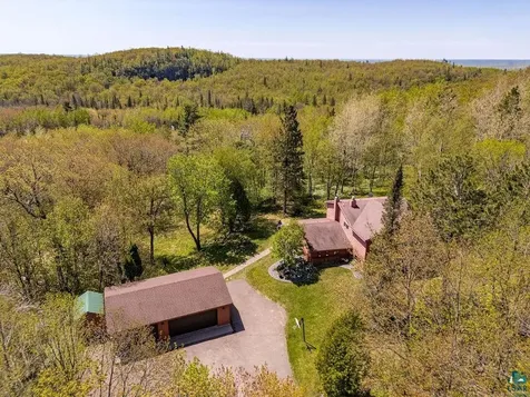 5558 E Grandview Road Proctor MN 55810