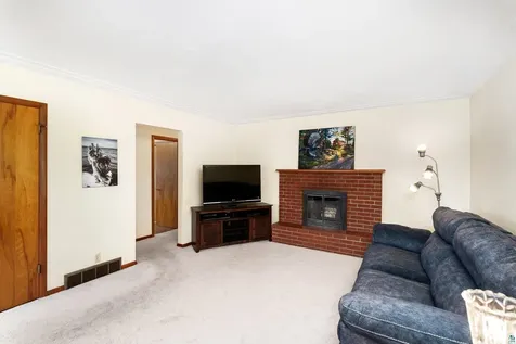 4808 Midway Road Duluth MN 55811