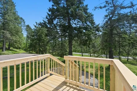 2253 Hay Lake Road Carlton MN 55718