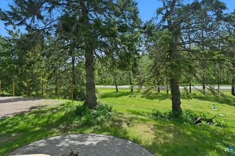 2253 Hay Lake Road Carlton MN 55718
