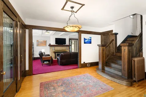 2221 E 4th Street Duluth MN 55812