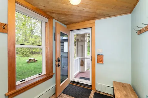 2221 E 4th Street Duluth MN 55812