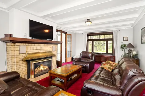 2221 E 4th Street Duluth MN 55812