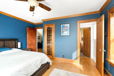 2221 E 4th Street Duluth MN 55812
