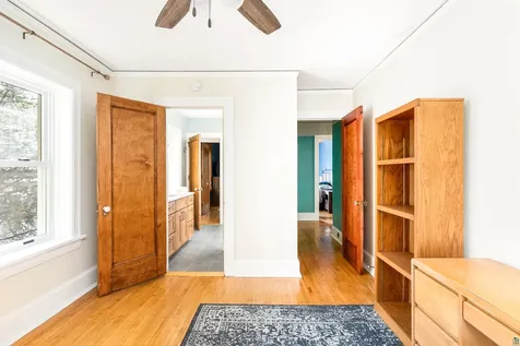 2221 E 4th Street Duluth MN 55812