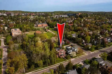 2221 E 4th Street Duluth MN 55812