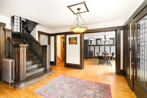 2221 E 4th Street Duluth MN 55812
