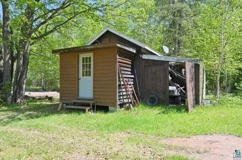 6086 E Clara Barton Road South Range WI 54874