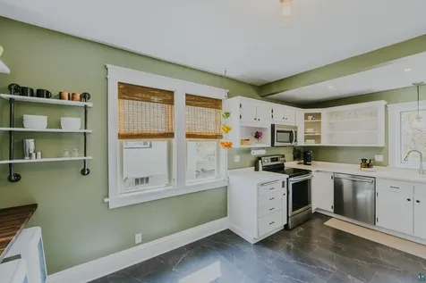 4310 Regent Street Duluth MN 55804