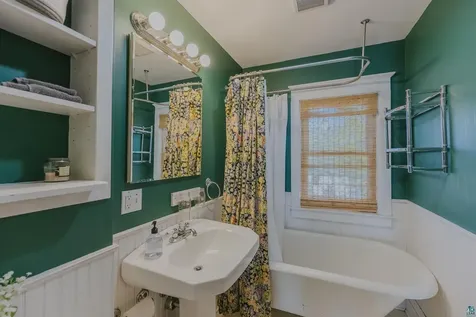 4310 Regent Street Duluth MN 55804