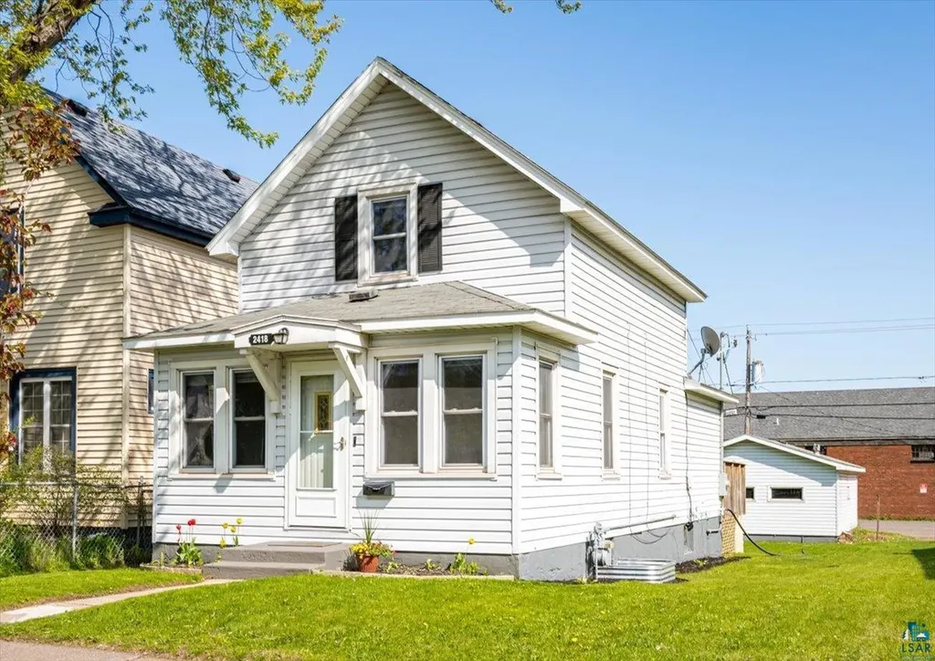 2418 W 2nd Street Duluth MN 55806