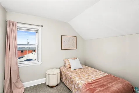 2418 W 2nd Street Duluth MN 55806
